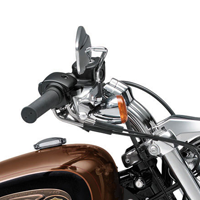 スポーツスターXL1200C(カスタム）およびXL883L(スーパーロー)のフロントウインカー